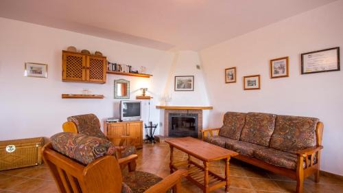 Sayalonga Villa | Villa La Frasca Competa by Ruralidays
