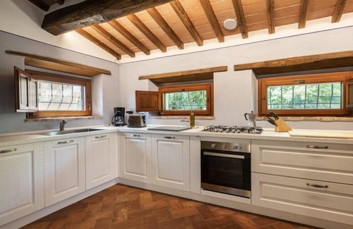 Castiglion Fiorentino Villa | Villa la Ghiandaia Comfortable holiday residence
