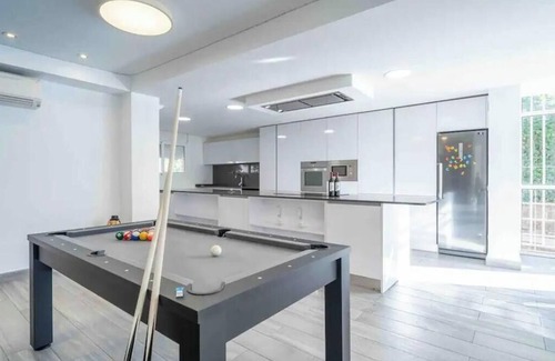 Tamarit Villa | Villa 'La Mora and Pool Oasis' with Sea View, Wi-Fi and Air Conditioning