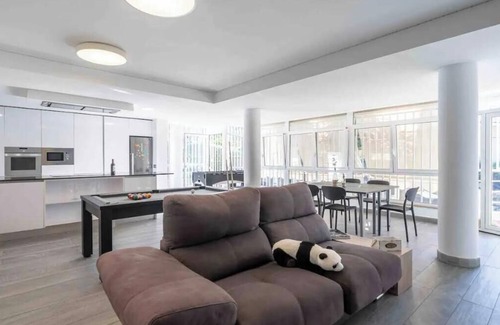 Tamarit Villa | Villa 'La Mora and Pool Oasis' with Sea View, Wi-Fi and Air Conditioning