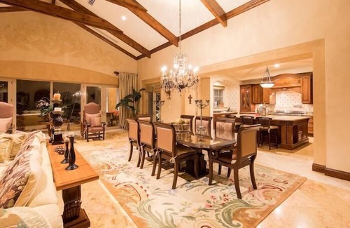 Herradura House | Villa La Perla