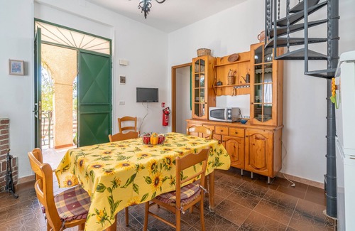 Noto Villa | Villa 'La Quiete Della Campagna' with Mountain View, Private Terrace and Private Garden