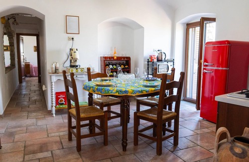 Lettere Villa | Villa La Quiete – Peaceful Hilltop Retreat with Vineyard and Vesuvius View