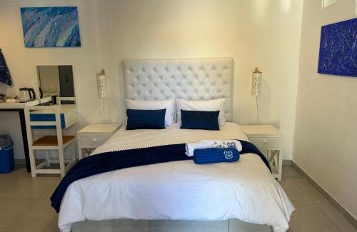 Ekurhuleni Bed & Breakfast | Villa La Sola B&B and Self-Catering