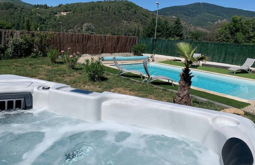 Pont-de-Labeaume House | Villa La Source et SPA