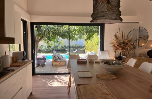 Valras-Plage Villa | Villa la tenille in Valras-plage 8 people