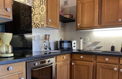 La Tour-dʼAuvergne House | Villa La Tour-d'Auvergne, 2 bedrooms, 4 persons
