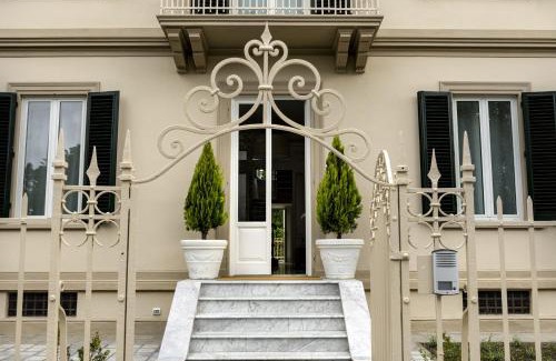 Lucca Historical Center Bed & Breakfast | Villa La Tuia B&B
