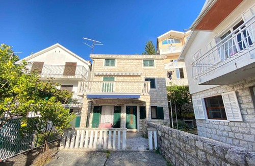 Zelenika House | Villa Lada