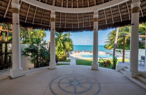Punta Cancun Villa | Villa Lagartijas: Exclusive Beach Escape