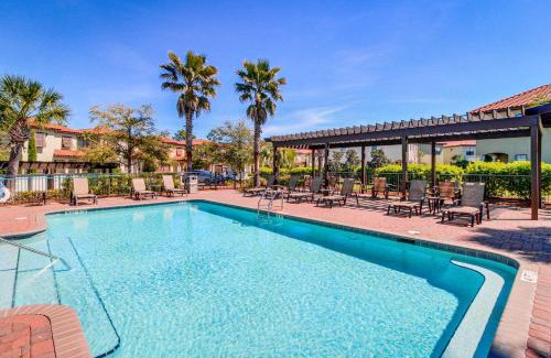 Villa Lago House | Villa Lago Seaside Sanctuary