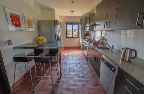 Olhao Villa | "Villa Laguna - Charmy Villa" with Private Pool, Private Terraces & Wi-Fi