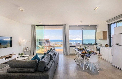 Kissonerga Villa | VILLA LARA - BEACH FRONT, HEATED POOL, HOT TUB, WALK TO RESTAURANTS/BARS
