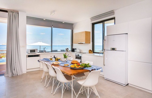 Kissonerga Villa | VILLA LARA - BEACH FRONT, HEATED POOL, HOT TUB, WALK TO RESTAURANTS/BARS