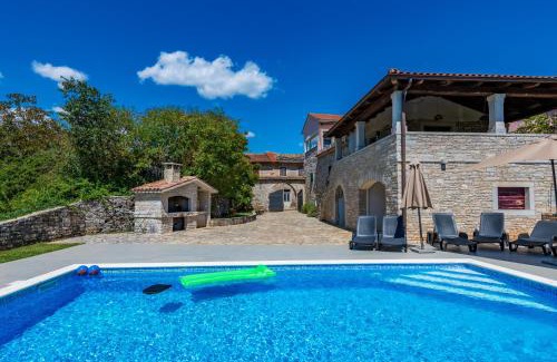 Munci House | Villa Lastavica pod Ruzon, two beautiful villas in the heart of Istria