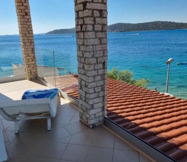 Grebastica Apartment | VILLA LAURA