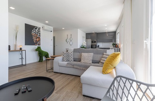 Atalaia House | Villa Laura