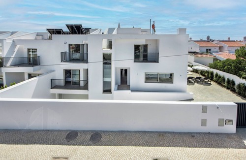 Areias de Sao Joao Villa | Villa Lavenda, Stunning 8 bedroom villa with sunny pool, roof terrace & jacuzzi