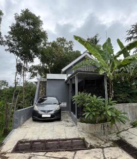 Patuk House | Villa Lavender Purba View