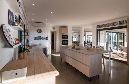 Quinta das Raposeiras Villa | Villa Leonidas - Luxury villa with the best views!