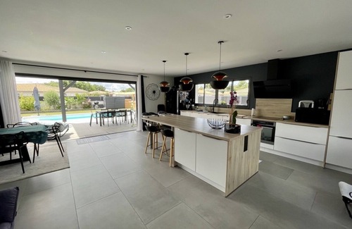 Le Teich Villa | Villa Le Teich