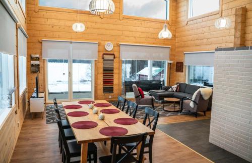 Sonka Villa | Villa Lehtoniemi with pick-up service