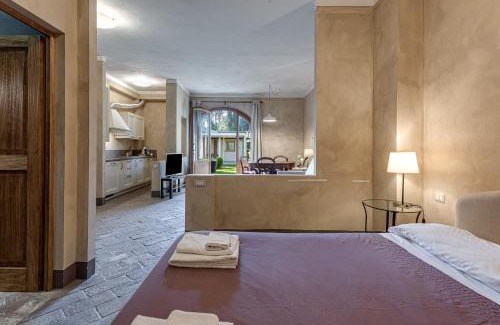 Vinci Apartment | Villa Leonardo - Belle Ferronière