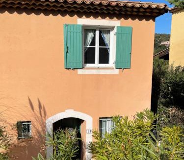 La Nartelle House | Villa "Les Greens" - Ste Maxime - 6 pers - Wifi - Proche Plages et Centre-Ville