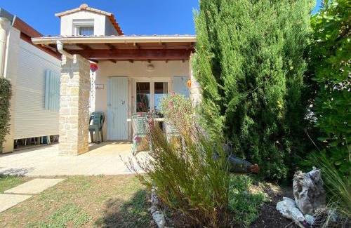 Saint-Palais-sur-Mer House | Villa "les jardins de saint palais sur mer"
