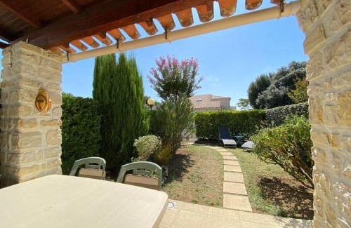 Saint-Palais-sur-Mer House | Villa "les jardins de saint palais sur mer"