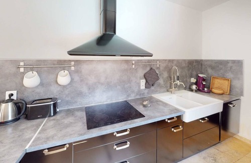 Tavel Villa | Villa les Lauriers Roses heated pool 10 min Avignon
