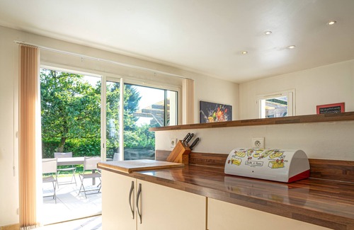 Eyjeaux House | Villa Les Papillons: Haven of Peace and Comfort