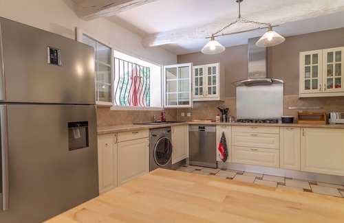 Draguignan Ski Chalet | Villa les Pins - Nice holiday house with private swimming pool at the foot of Nature Park