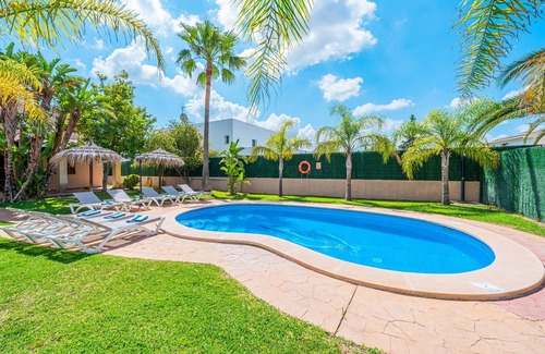 Crestatx Villa | Villa 'Levante' with Heated Pool, Wi-Fi and Air Conditioning
