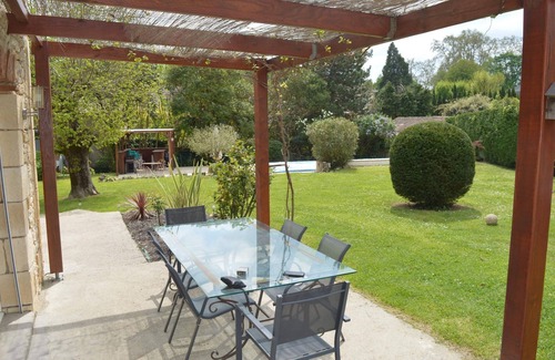Bergerac Villa | Villa Lhaino