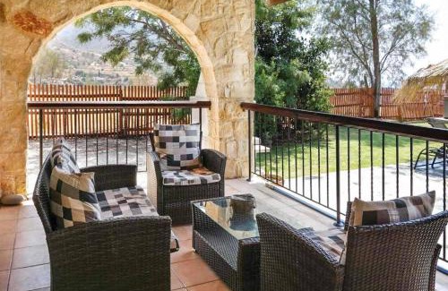 Pomos Villa | Villa Lianti