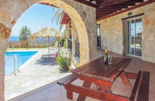 Pomos Villa | Villa Lianti