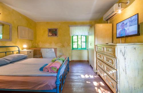Ferlini House | Villa Liberat and Foska, a private nature oasis, ideal for large groups