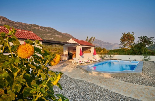 Zvekovica Apartment | Villa Liberty