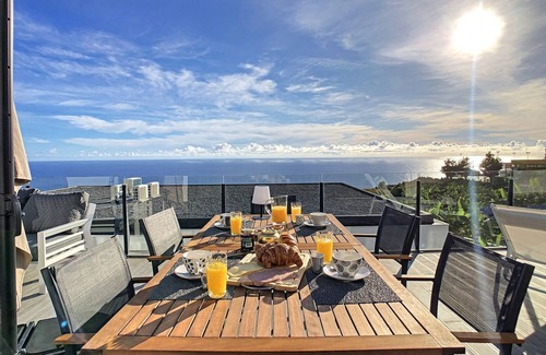 Arco da Calheta House | Villa Lilian - Three Bedroom House, Sleeps 6