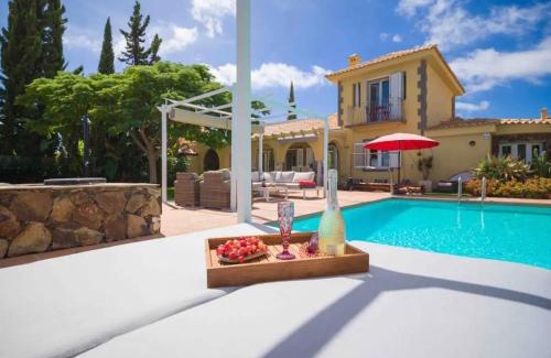 Monte Leon House | Villa Linda