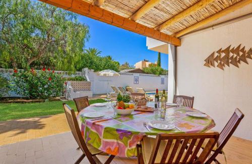 Mato Serrao Villa | Villa Lisson Grove by Villa Plus