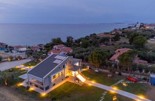 Nea Potidaia House | Villa llanaj Residence 4 by Luxlikehome