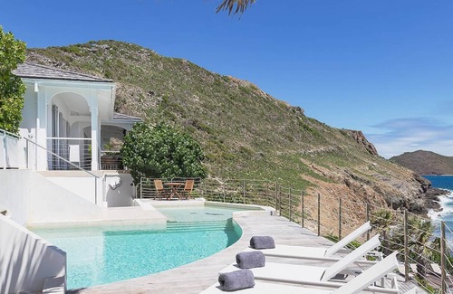 La Grande Montagne Villa | Villa Lo Scoglio by Fantasia Villas