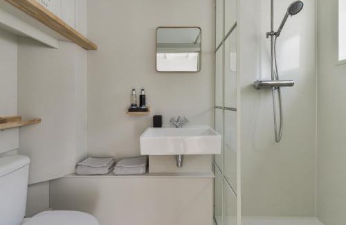 Zandvoort Apartment | Villa Loft Apartment with Light Garden
