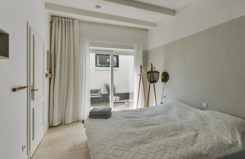 Zandvoort Apartment | Villa Loft Apartment with Light Garden