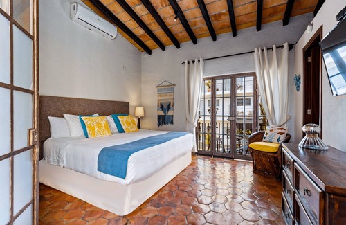 Romantic Zone Bed & Breakfast | Villa Lola - an Adults Only Bed & Breakfast