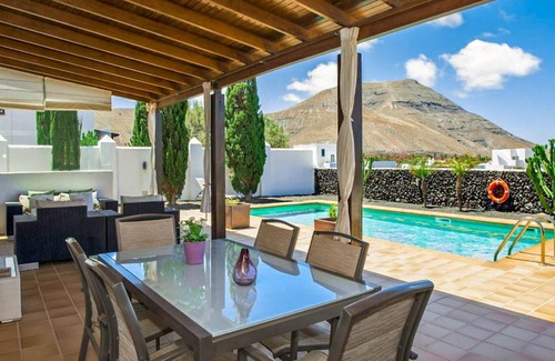 Yaiza Villa | Villa Longa: Large Heated Private Pool, A/C, WiFi, Eco-Friendly - 2788