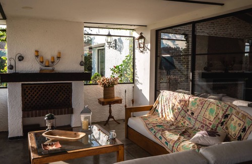 Retiro Villa | Villa Lorena