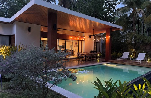 El Zonte Villa | Villa Los Padrinos - Casa Principal